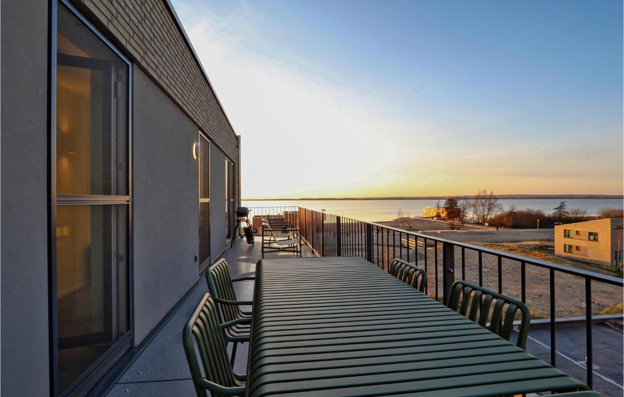 Penthouse Comfort Лембрух Екстер'єр фото